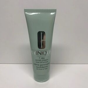 Clinique 7 Day Scrub Cream
Rinse-Off Formula 3.4 oz Full Size